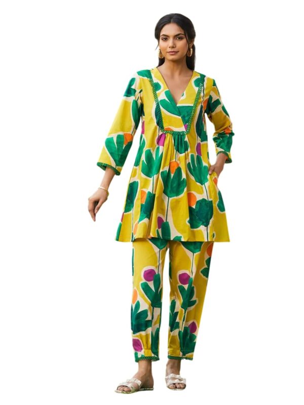 Amazon Brand - Anarva Women's Pure Cotton Floral Printed Co-Ord Set |Top and Pant Set | Relaxed Fit | Bright Yellow & Green Botanical Design (summerbloom-2xl)