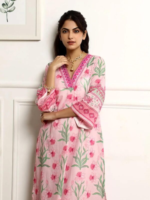 Amazon Brand - Anarva Women's Pure Cotton Printed Kurta with Pant Set – Soft & Breathable Floral Design (carmi-pink-l) - Image 5