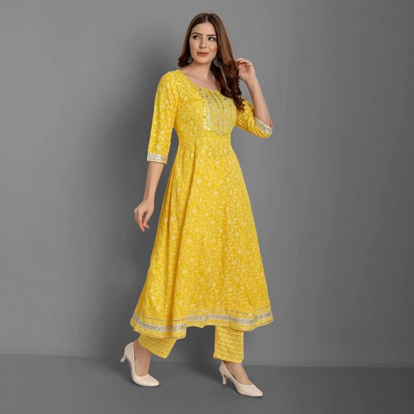 Rangnavi Women Rayon Anarkali Embroidered Printed Anarkali Salwar Kameez Large - Image 5