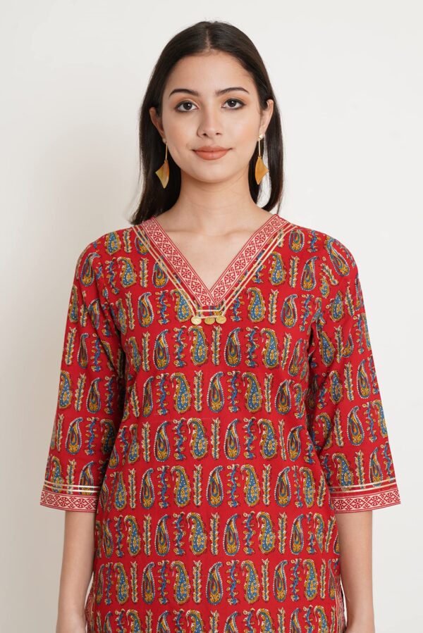 Amazon Brand - Anarva Jaipuri Cotton Printed Straight Kurta for Women (Red Paisley) - Image 6
